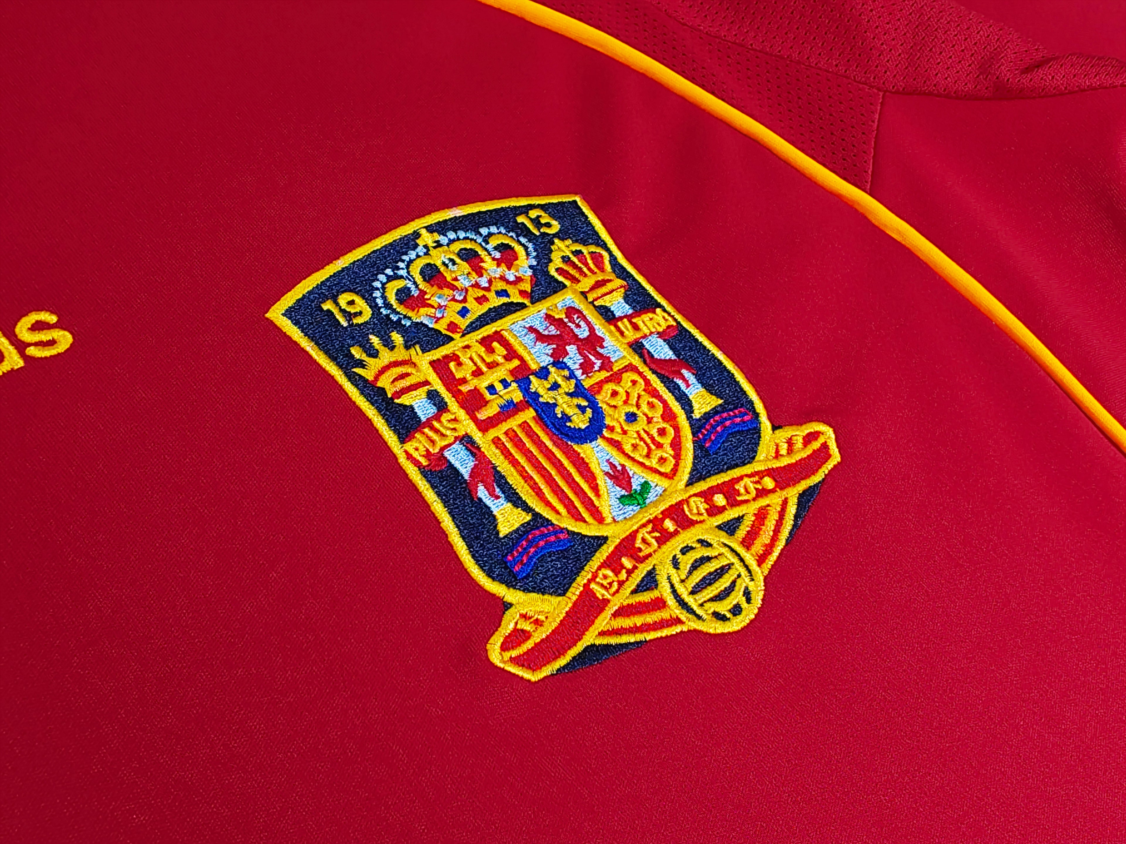 2008-09 Spain Home Retro Vintage Football Jersey - Adidas Euro 2008 Winners Edition