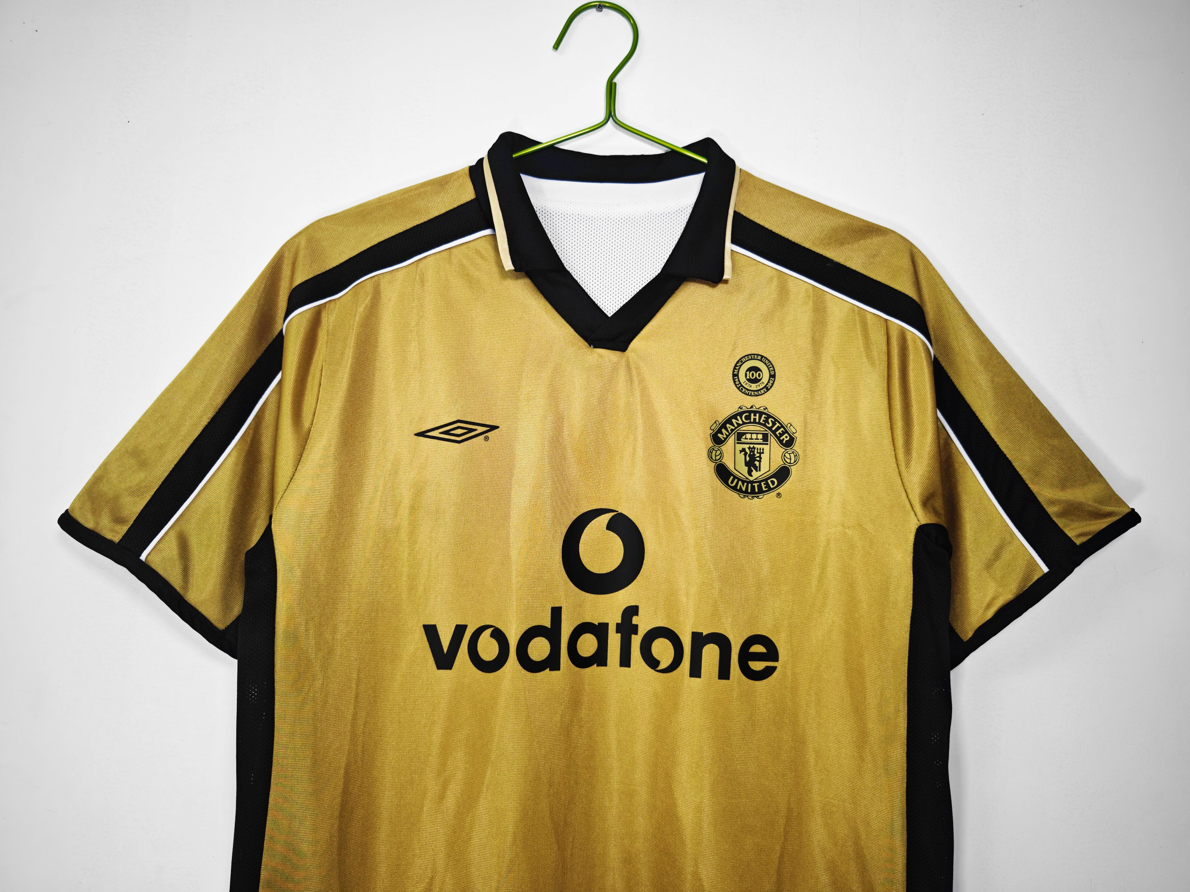 2001-02 Manchester United Centenary Retro Vintage Football Jersey - Umbro Vodafone Gold Edition