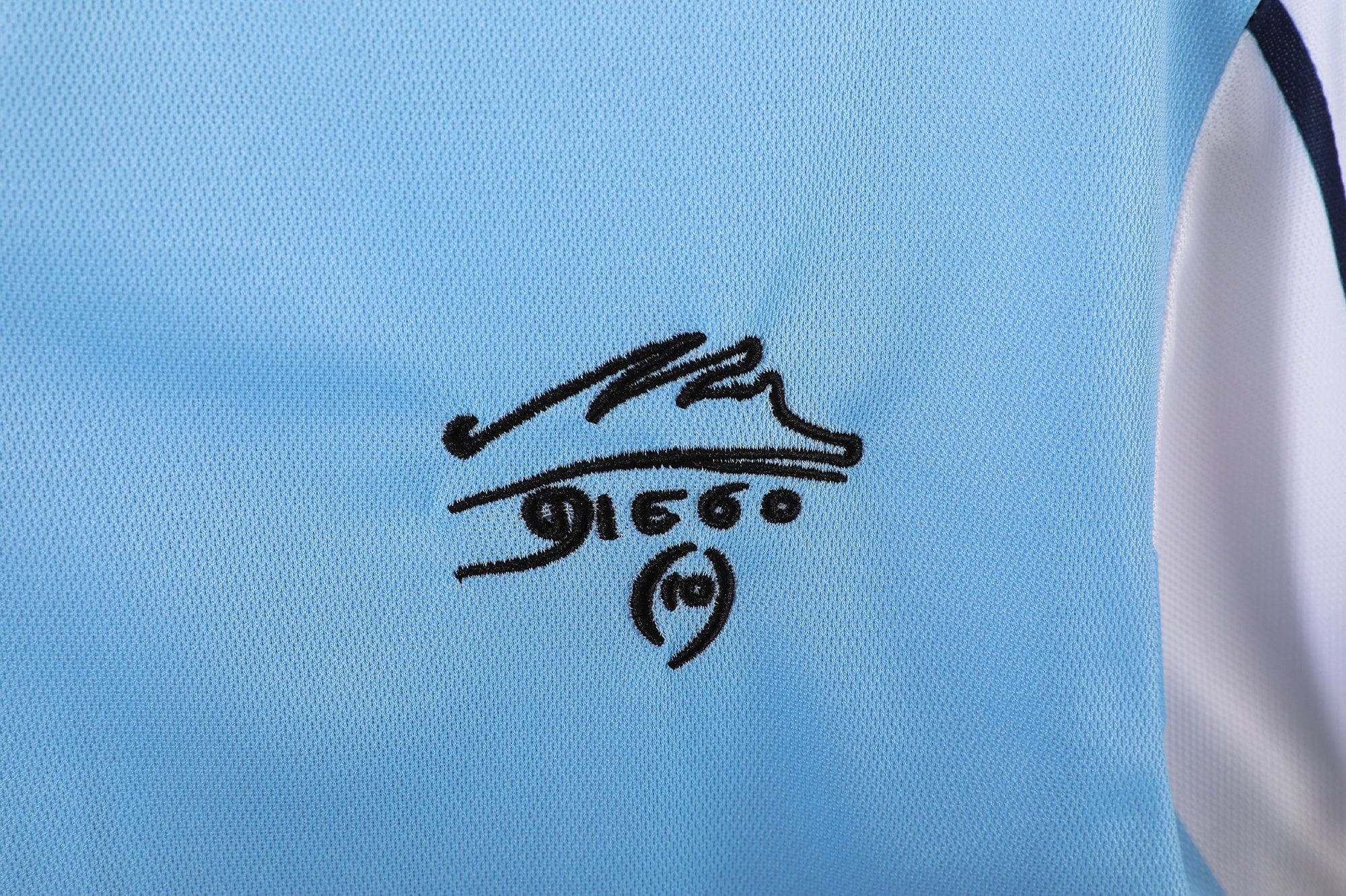 2001 Diego Maradona Testimonial Retro Vintage Football Jersey - Fila Argentina Tribute Edition