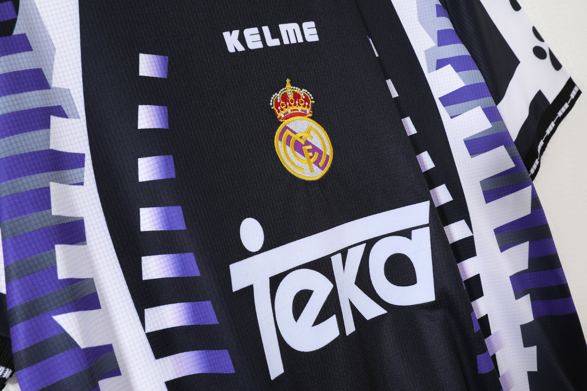 1996-97 Real Madrid Away: The Kelme "Paw Print" Icon