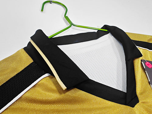 Manchester United 2001-02 Away/Third Kit – Long Sleeve "Centenary" Gold Edition